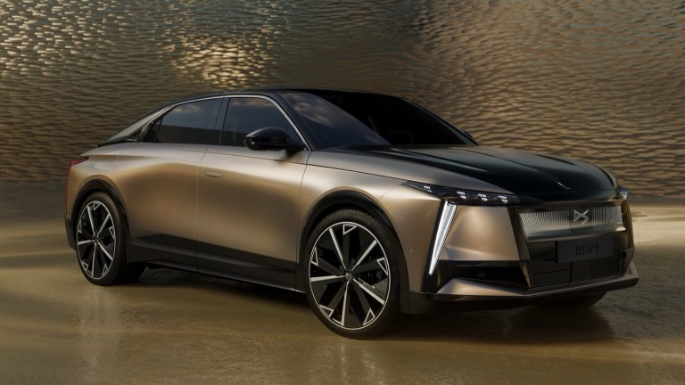 ds-automobiles-ndeg8-fwd-1 Araçlar