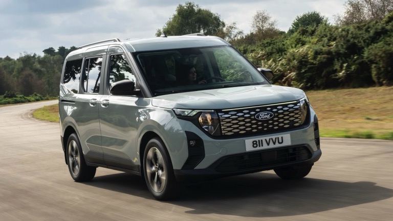 ford-e-tourneo-courier-1 Araçlar