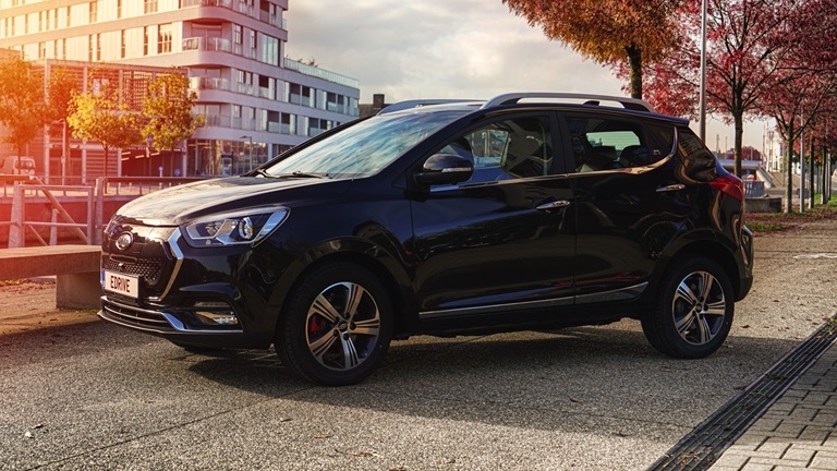 jac-iev7s-1 Araçlar