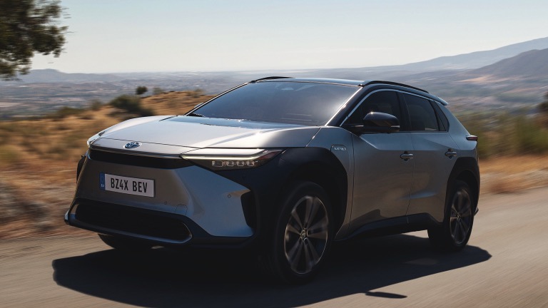 toyota-bz4x-fwd-my22-24-1 Araçlar